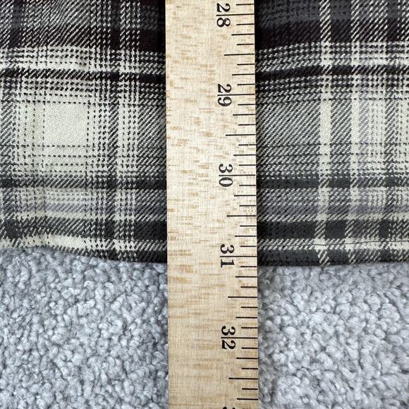 Under Armour UA Expanse Flannel Shirt Mens XL Brown Plaid Button Down 1386999 - Picture 8 of 9